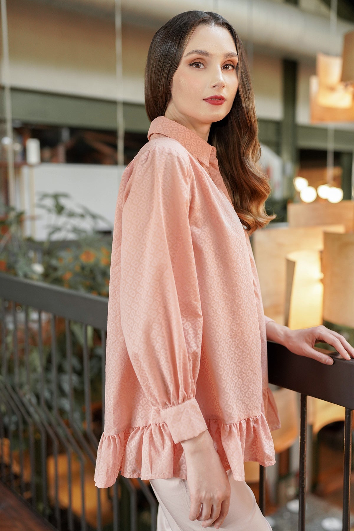 Tapis Ruffle Shirt - Peach