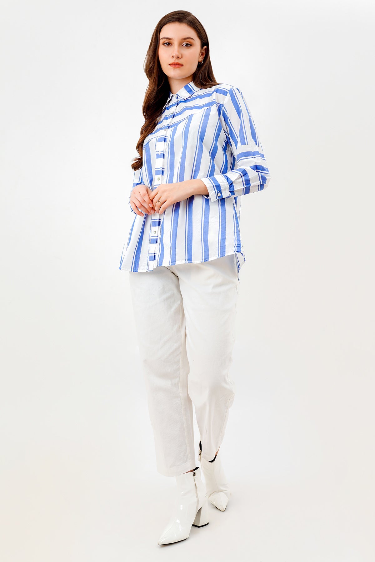 Reta Shirt - White/Blue