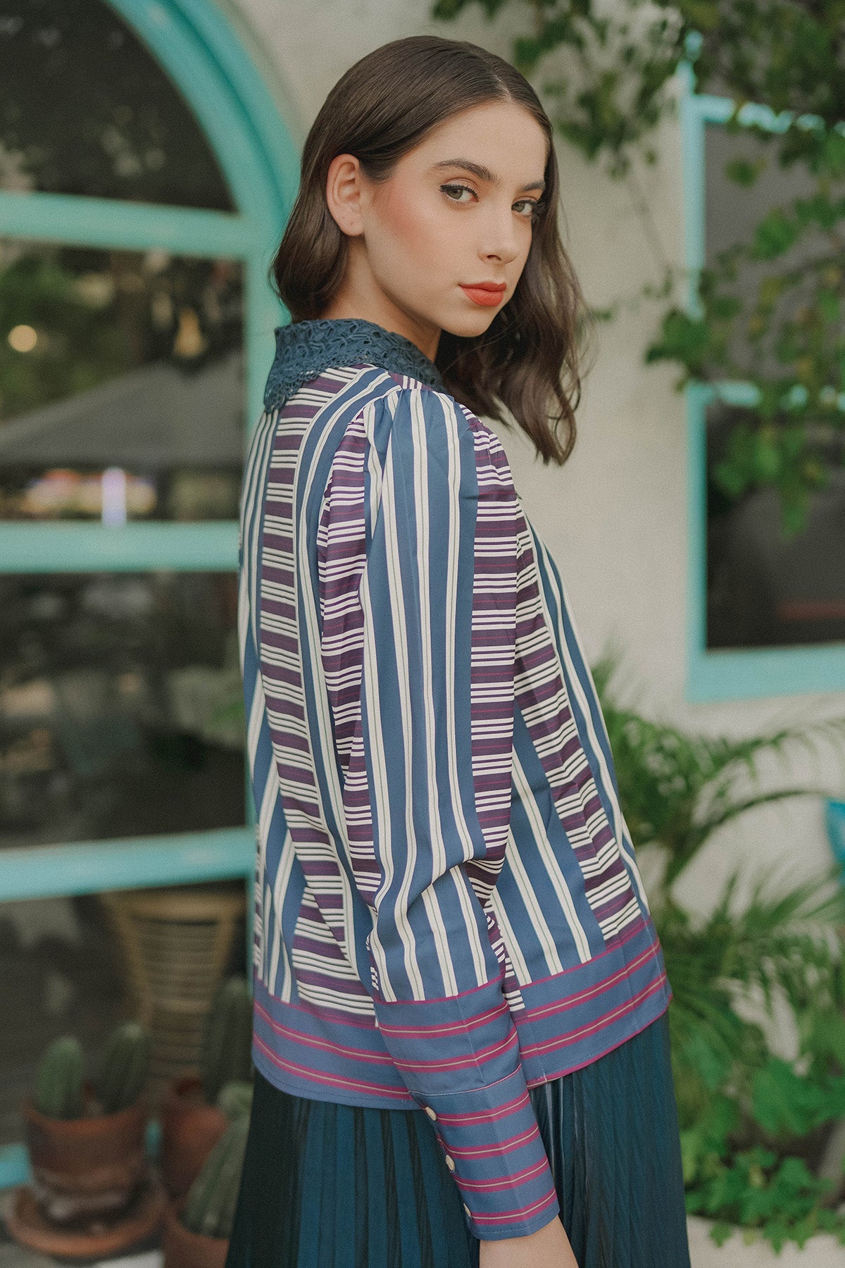 La Bella Stripe Shirt with Lace - Midnight