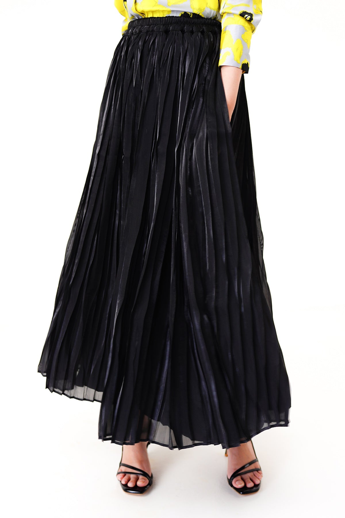 Pleated Skirt - Black