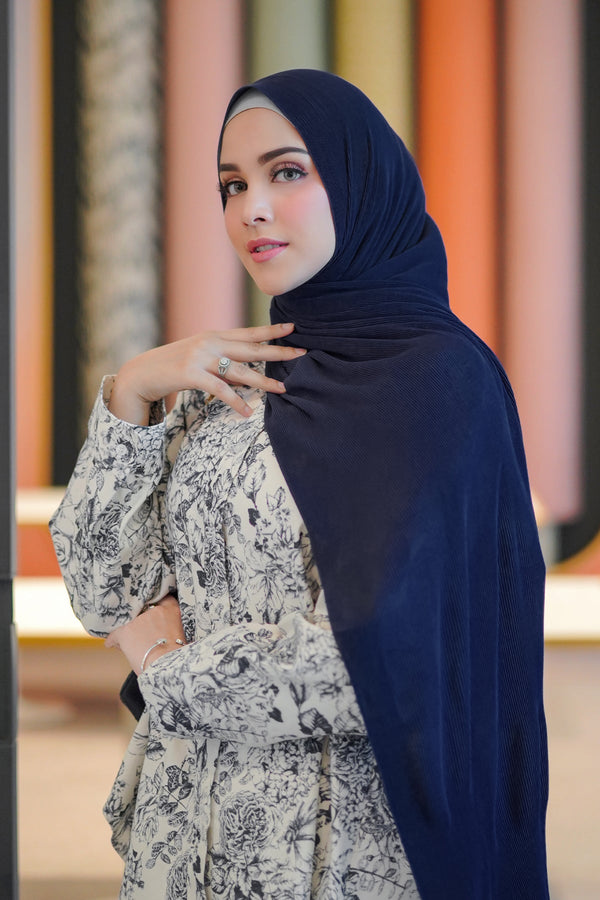 Everyday Pleated Shawl - Indigo