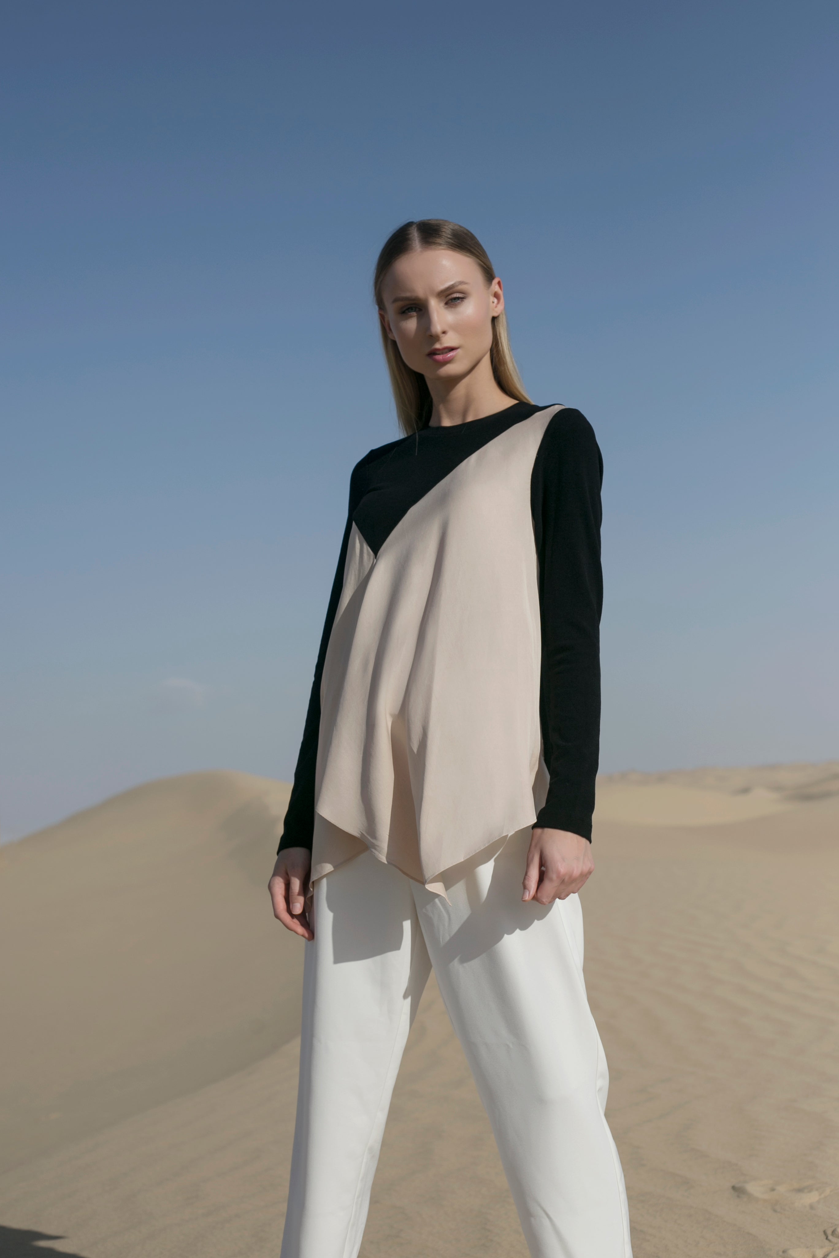 Mesha Top Black Beige