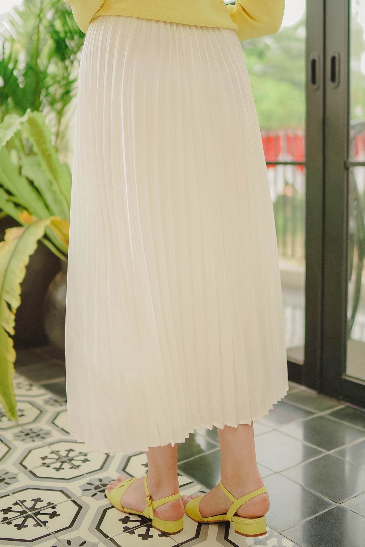 Satin Pleats Skirt - White