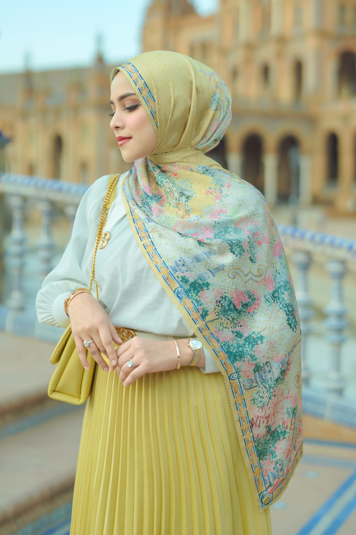 The Sevilla Satin Shawl - Amarilla