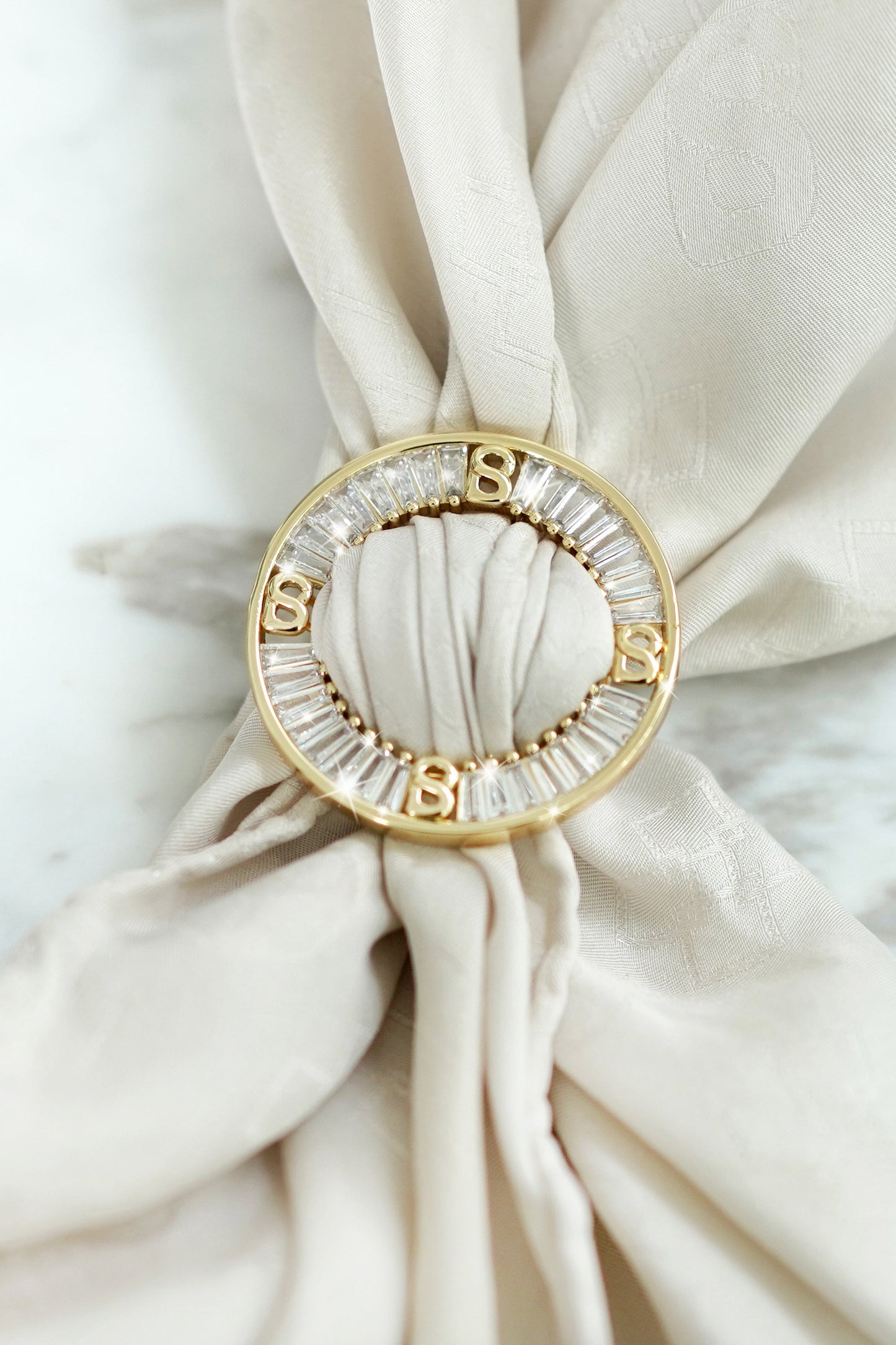 The Lavish Signature Ring - Gold