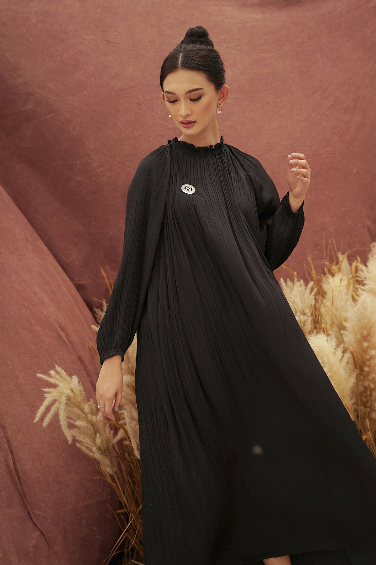 Pleats Maxi Dress - Black