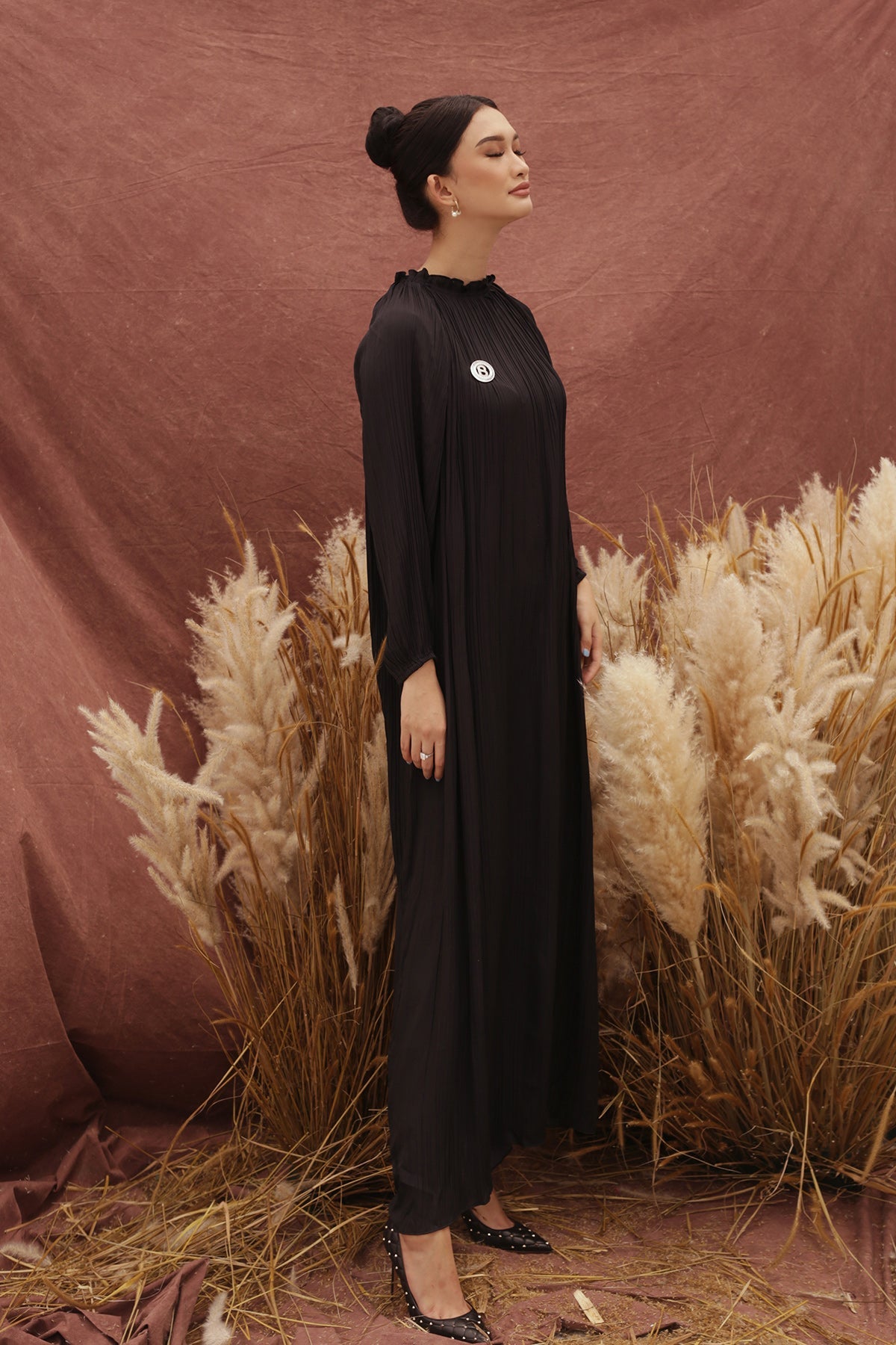 Pleats Maxi Dress - Black