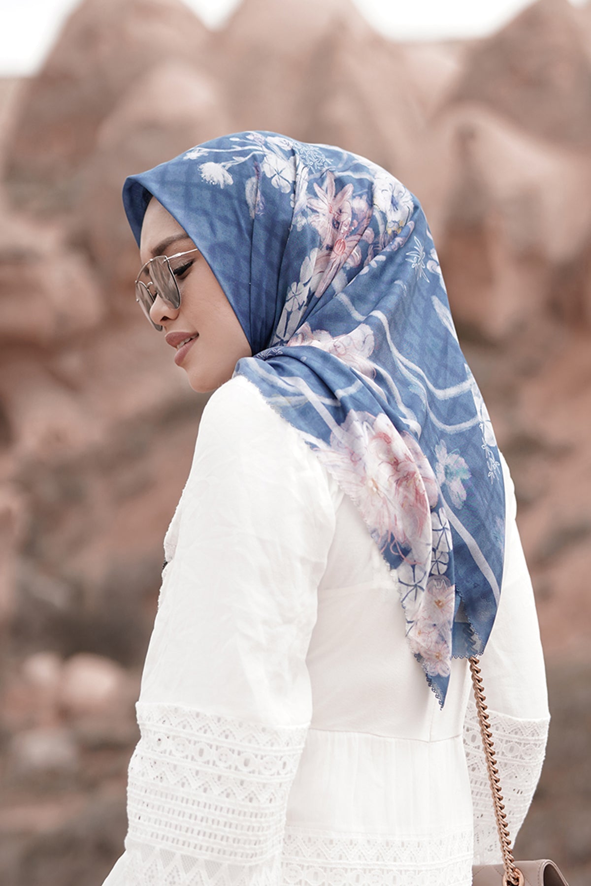 Sofya Voal Square XL- Bijou